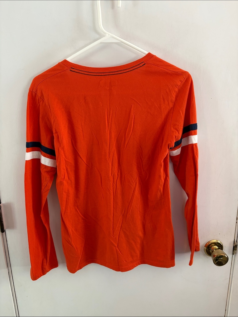 NFL Denver Broncos long sleeve v-neck t-shirt glitter logo Size Medium - Picture 8 of 8